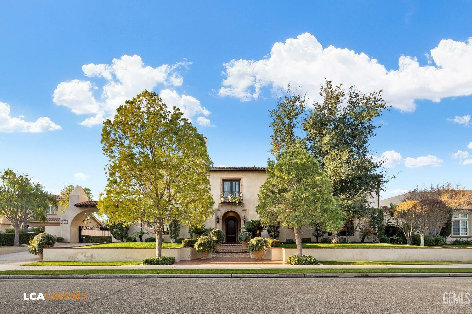 Property Photo: 10209 Keswick Drive CA 93311