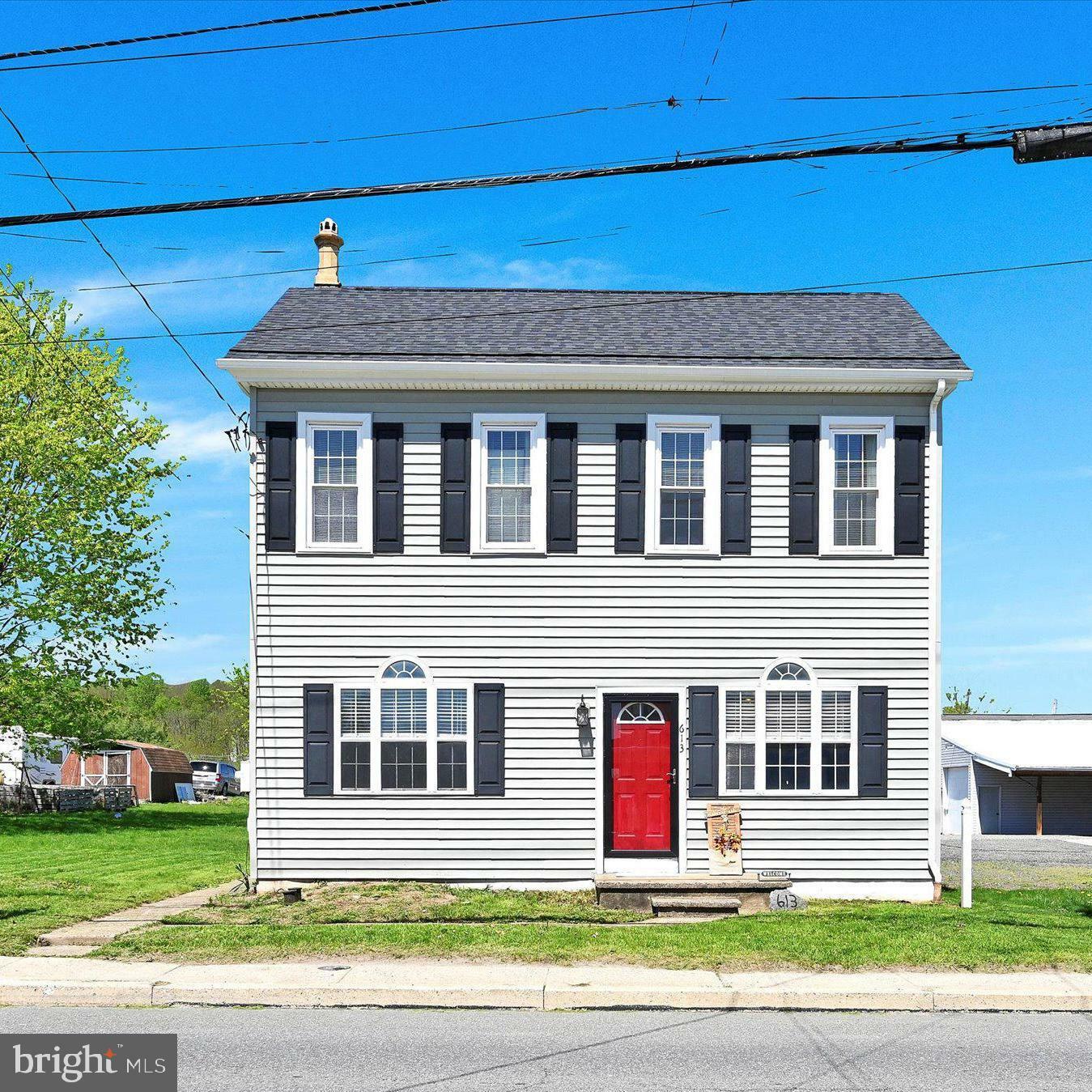 Property Photo: 613 N Reading Avenue PA 19512