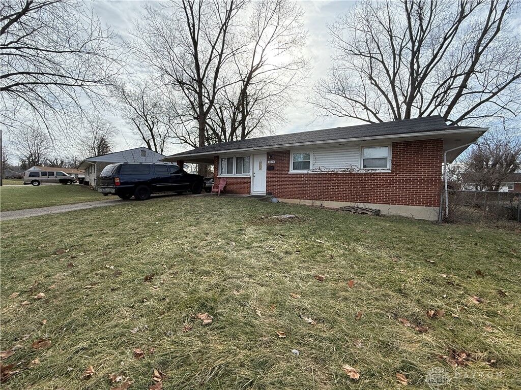 Property Photo:  4924 Hulman Drive  OH 45406 