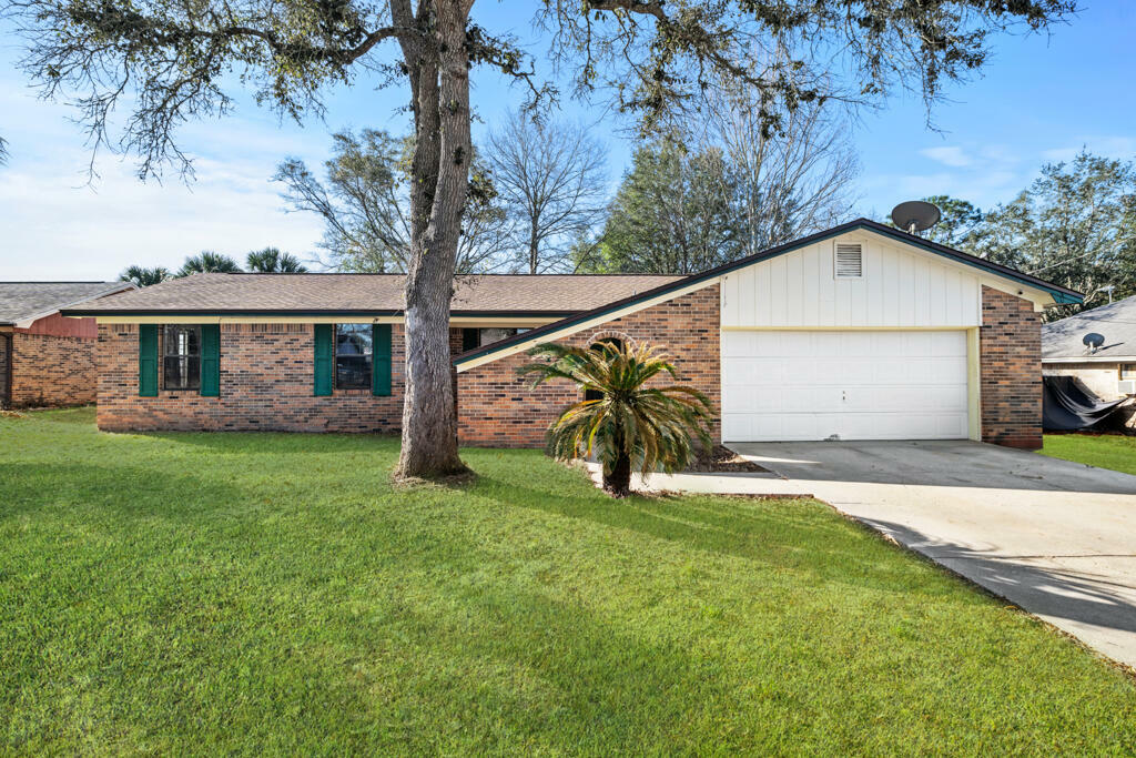 Property Photo:  107 Campbell Avenue  FL 32536 