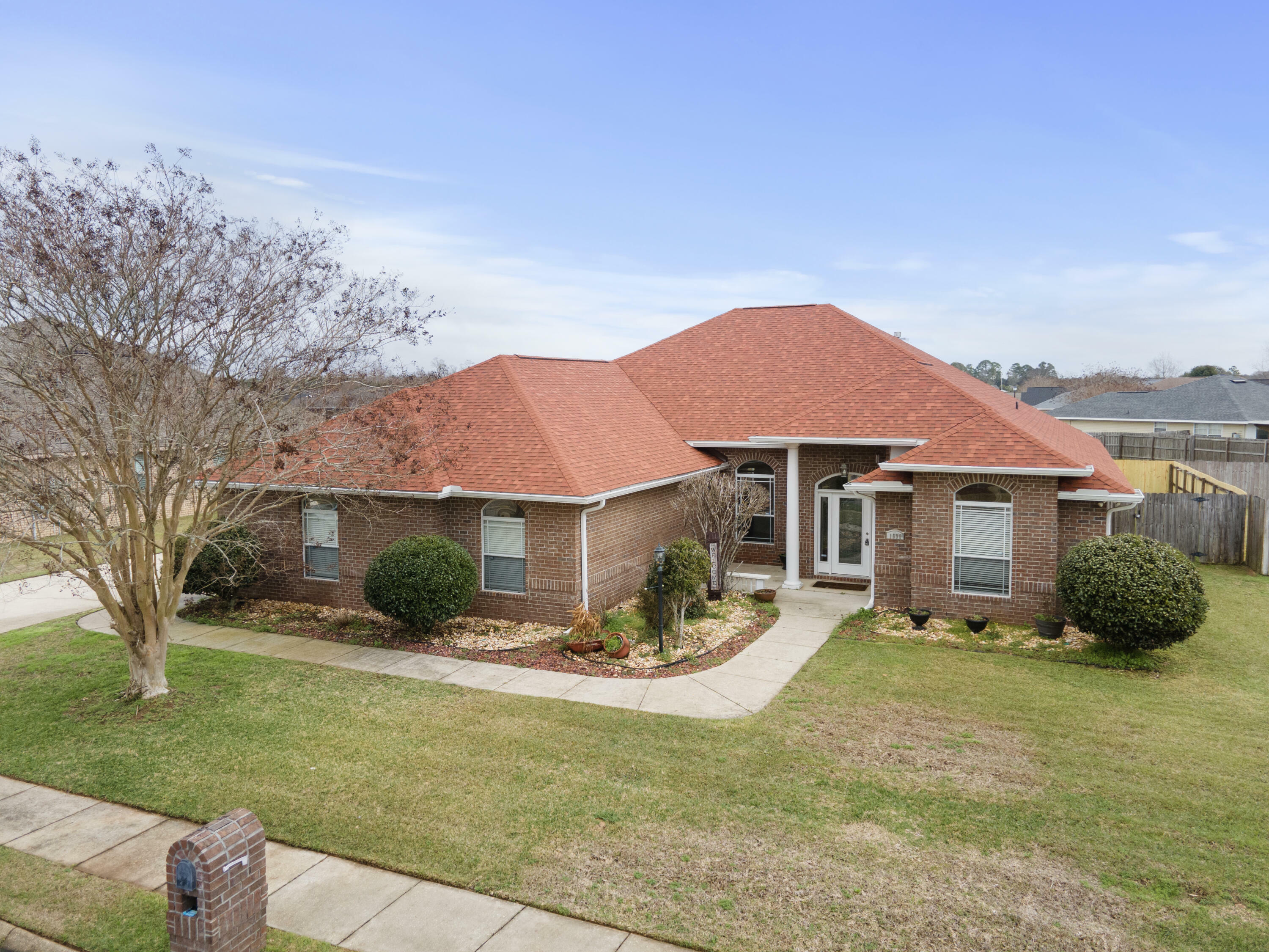 Property Photo:  1699 Brightleaf Circle  FL 32533 