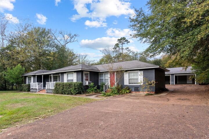 Property Photo: 502 S Temple Drive TX 75941