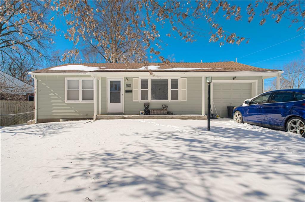 Property Photo:  2200 S 47th Street  KS 66106 