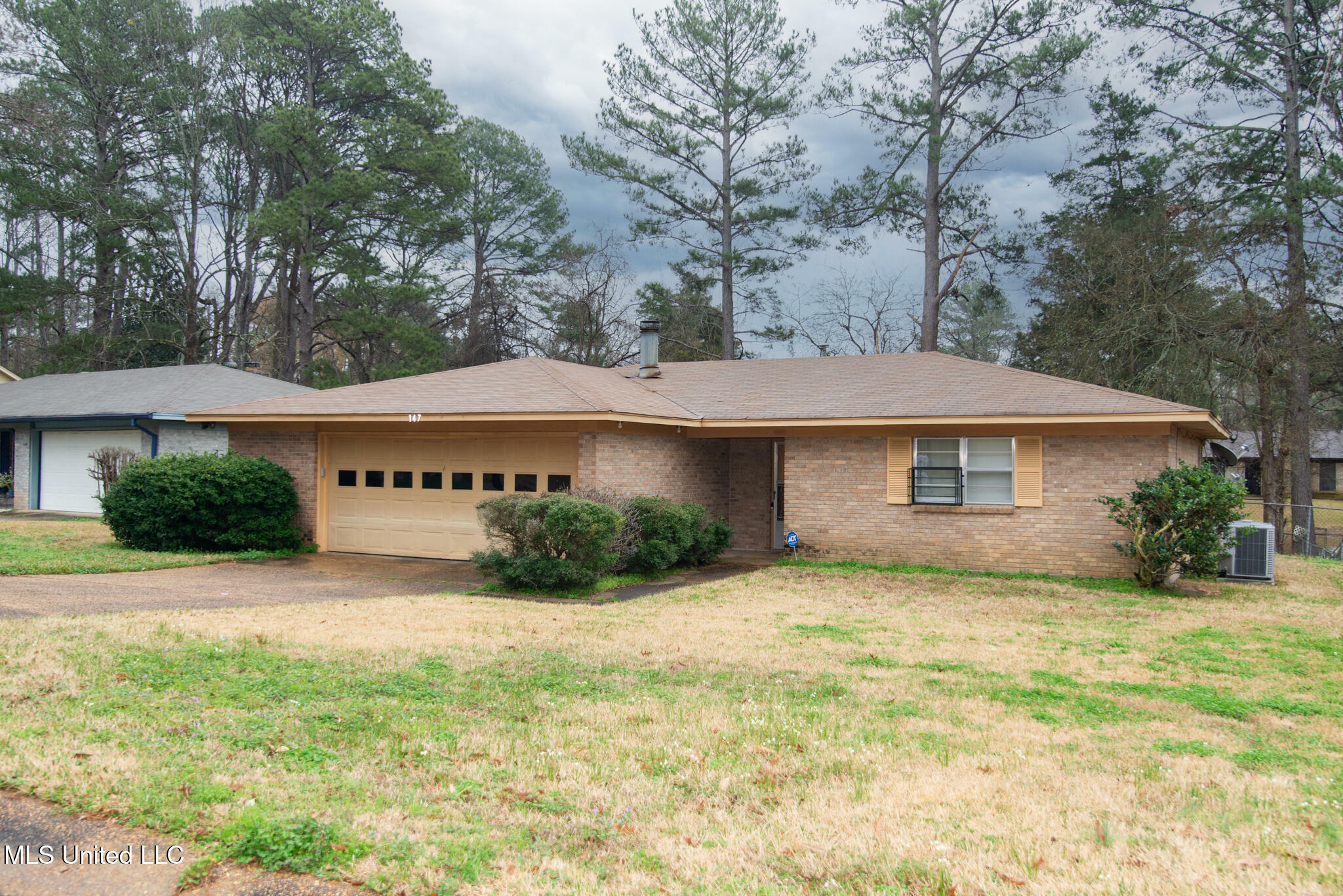 Property Photo:  147 Waywood Drive  MS 39212 