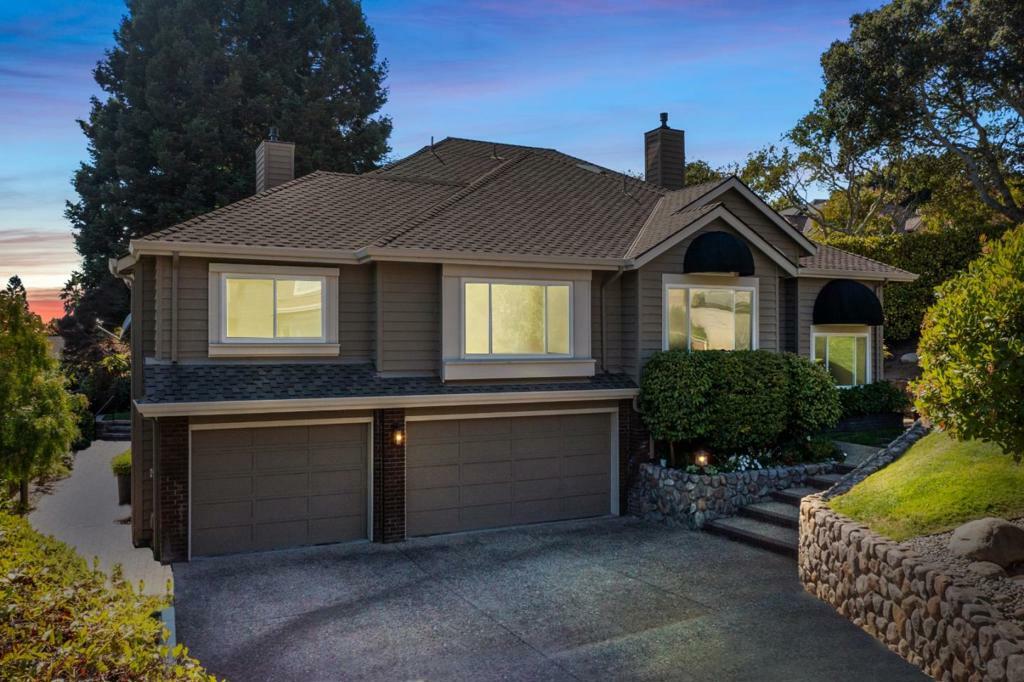 Property Photo:  103 Victoria Lane  CA 95003 