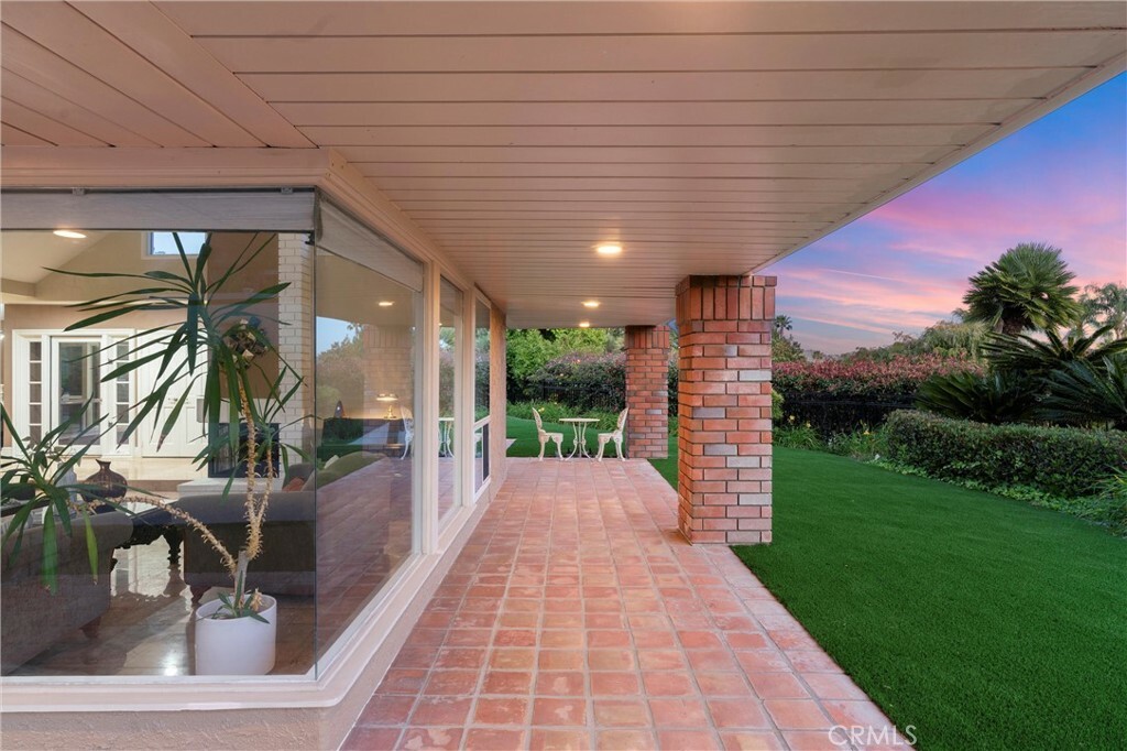 Property Photo: 18811 Ridgeview Circle CA 92861