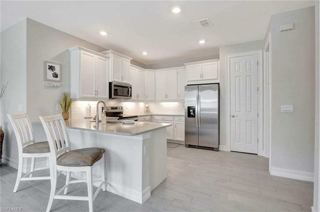Property Photo: 1037 Tranquil Brook Dr FL 34114