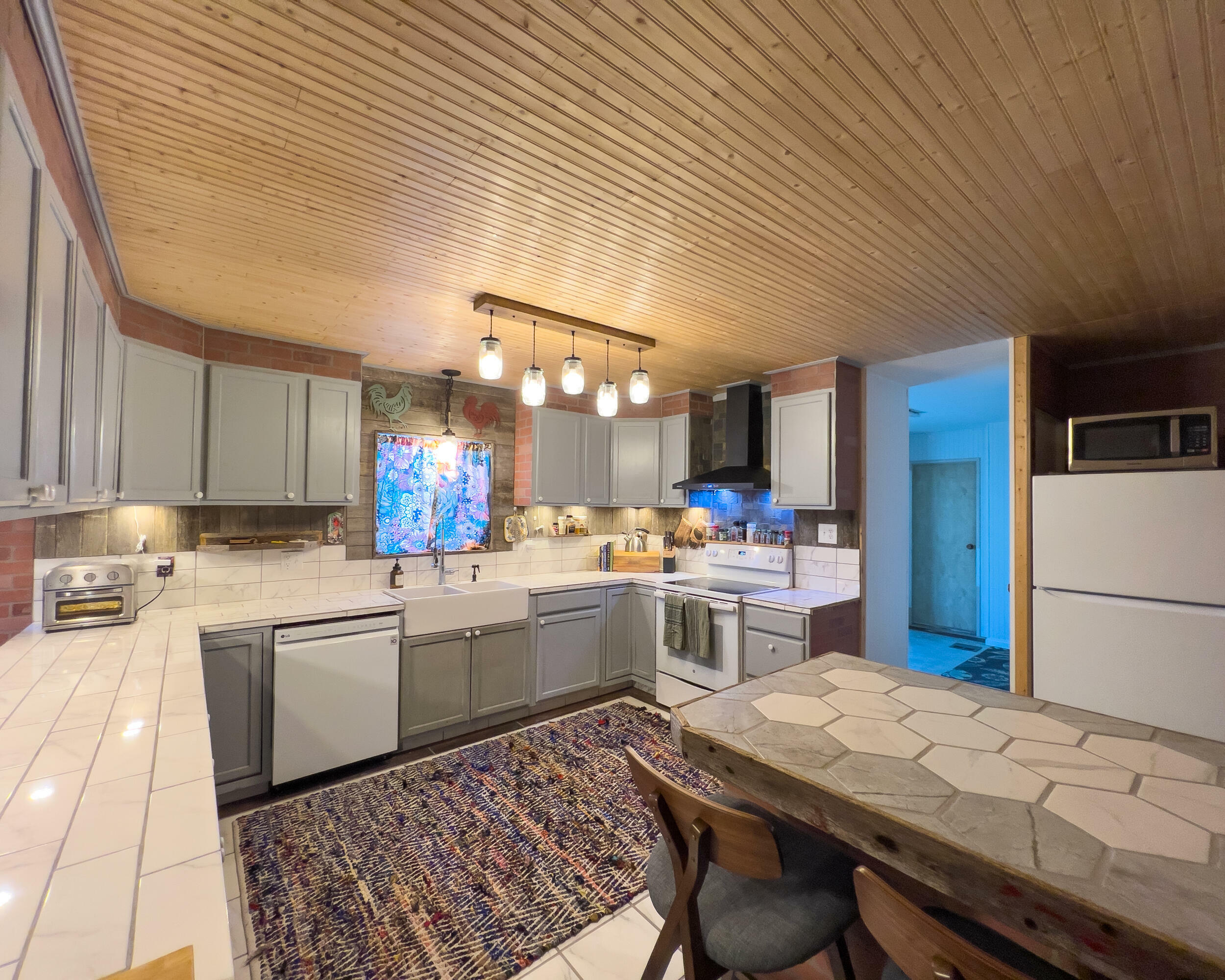 Property Photo: 87653 Stagecoach Lane OR 97641