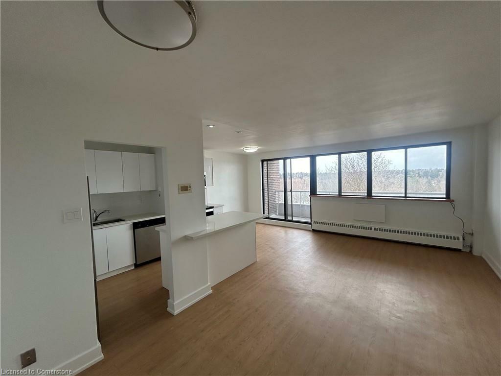 Property Photo:  671 Woolwich Street 605  ON N1H 3Y9 