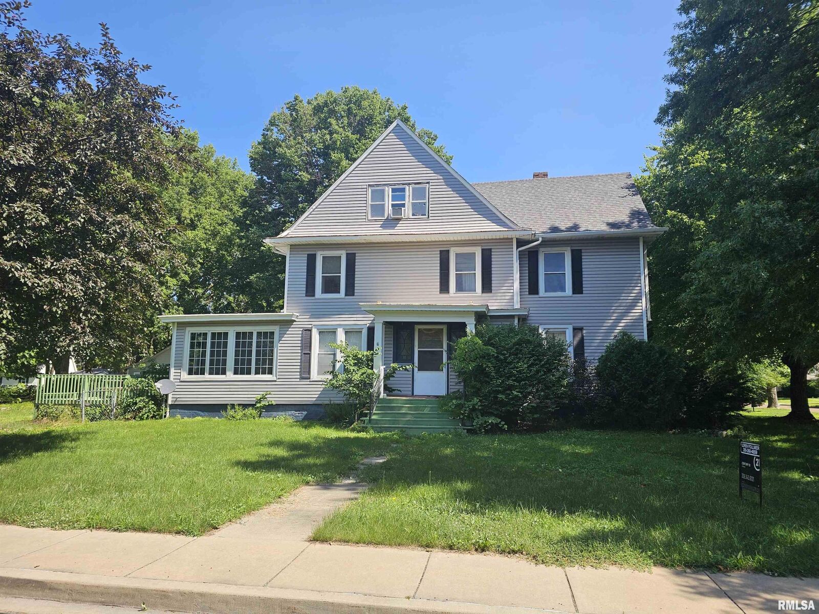 Property Photo:  1508 N Cherry Street  IL 61401 