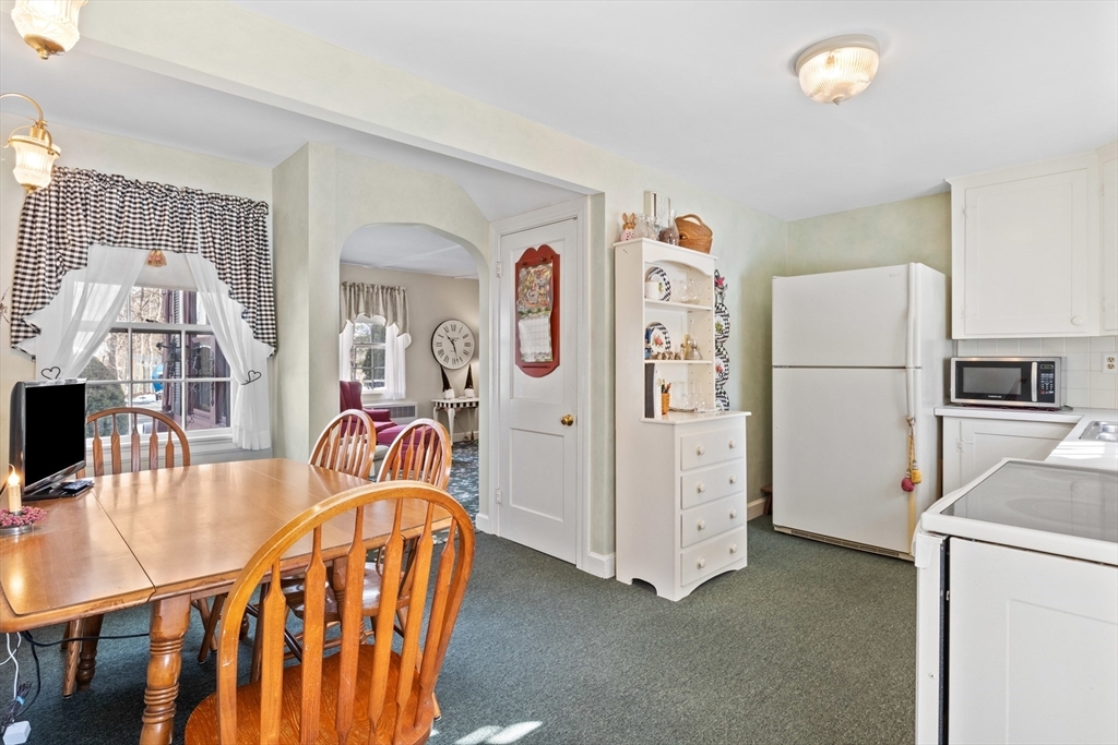 Property Photo:  109 Lakeside Dr  MA 01545 