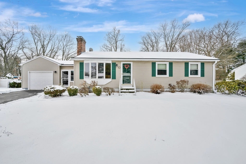 Property Photo: 65 Fernwood Dr MA 01001