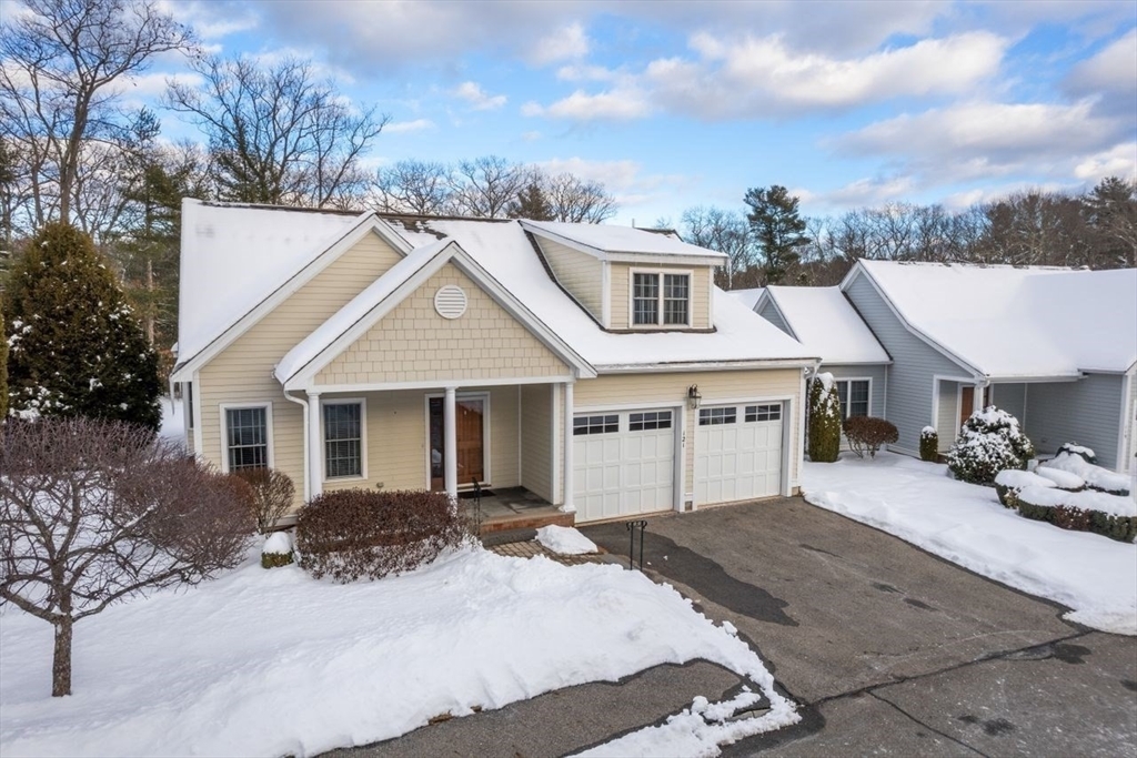 Property Photo:  121 Cortland Drive 121  MA 01845 