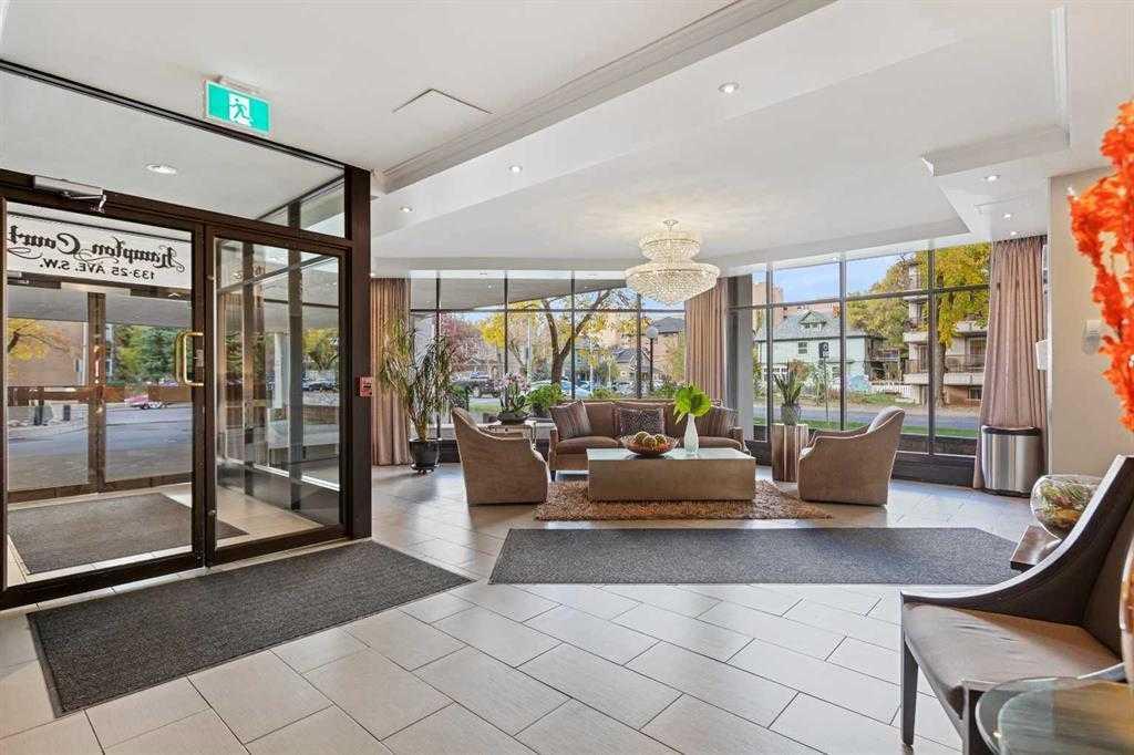 Property Photo: 133 25 Avenue SW 6E AB T2S 0K8
