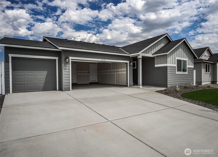 Property Photo: 4272 W Bufflehead Boulevard WA 98837