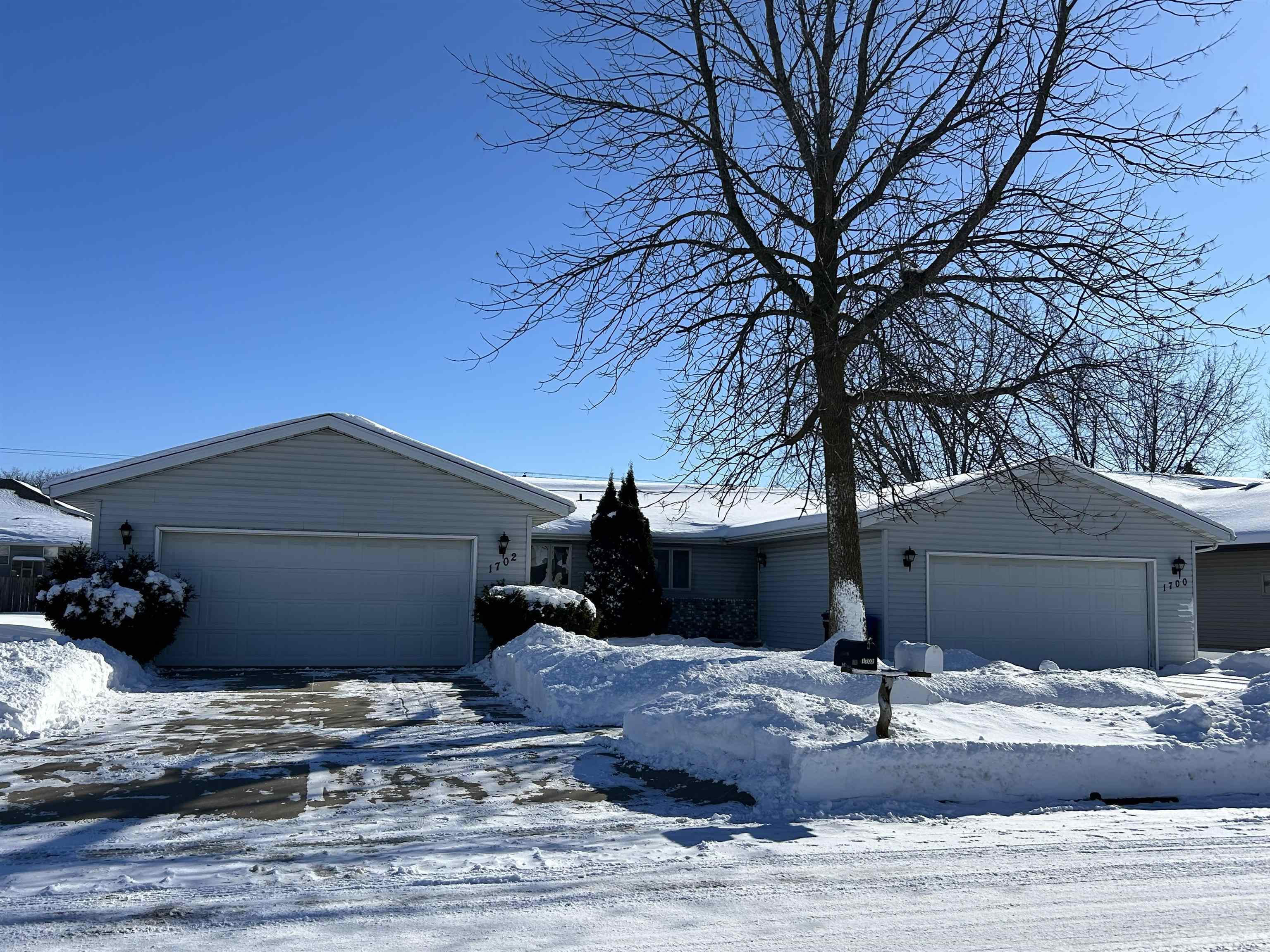 Property Photo:  1700 Roosevelt Street  WI 54140 