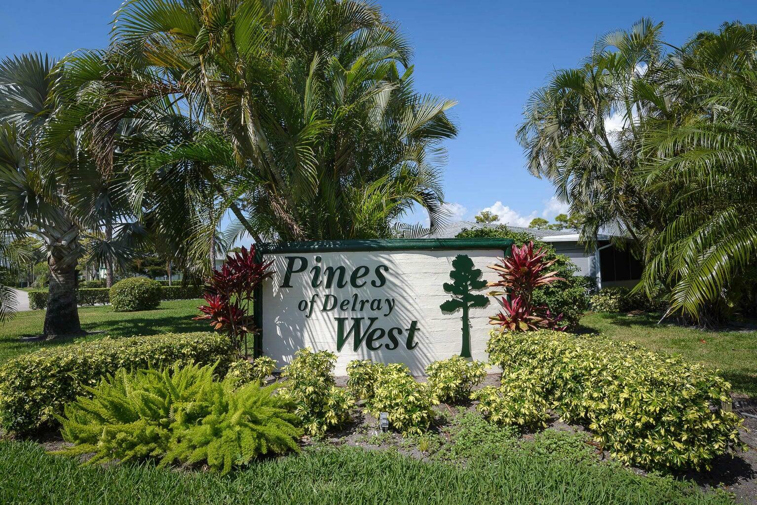 Property Photo: 2711 SW 13th Street 39-B FL 33445