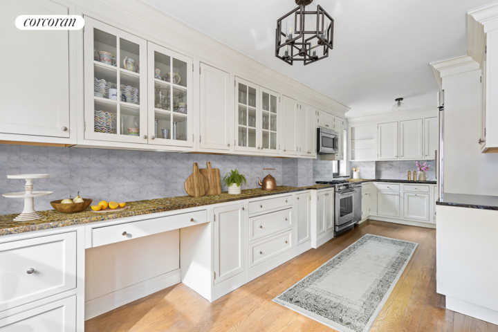 Property Photo: 166 E 61st Street 8mn NY 10065