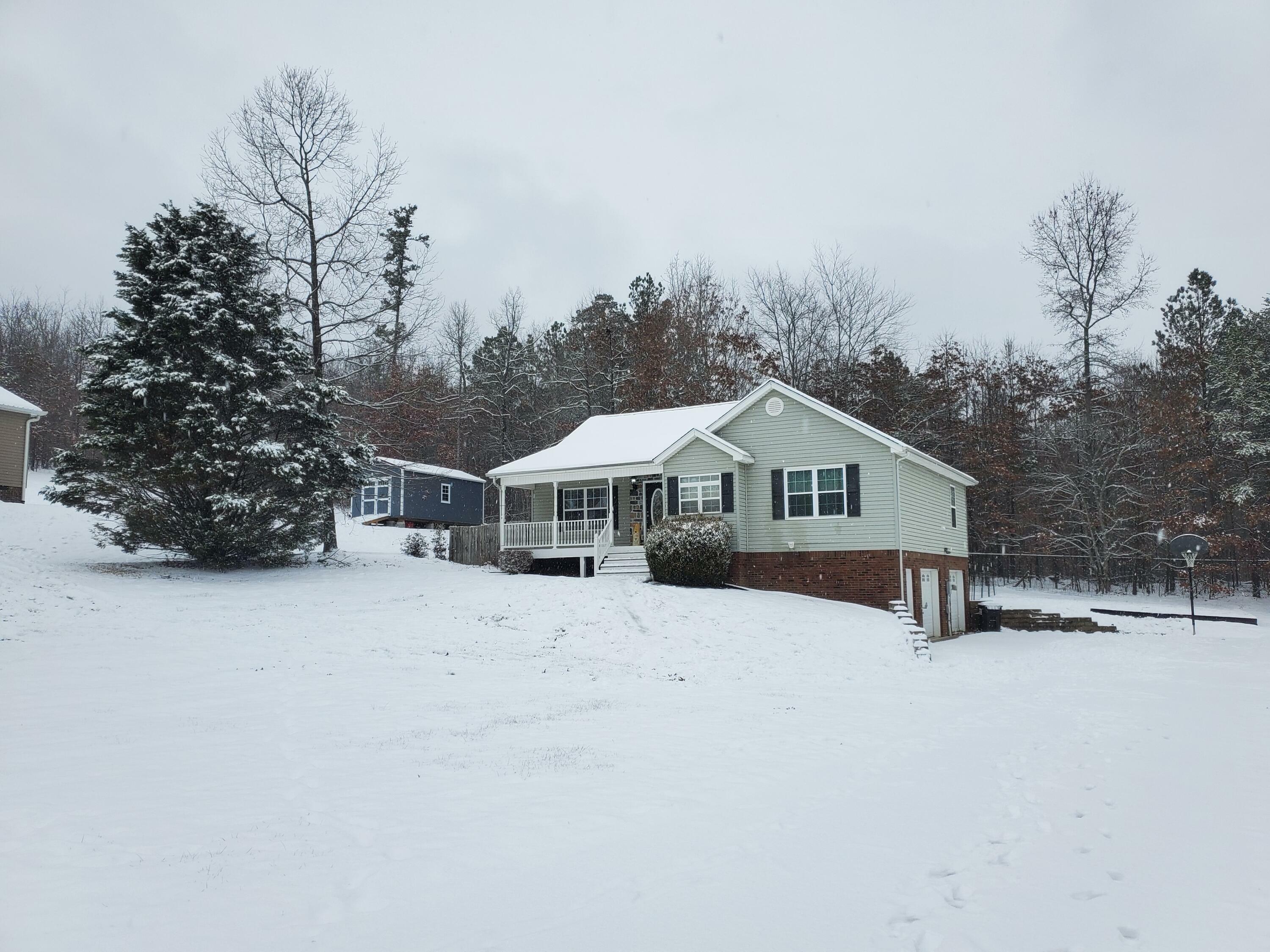 Property Photo:  300 William Way SE  TN 37323 