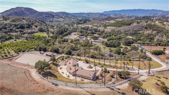 Property Photo:  45400 Via Vaquero  CA 92590 