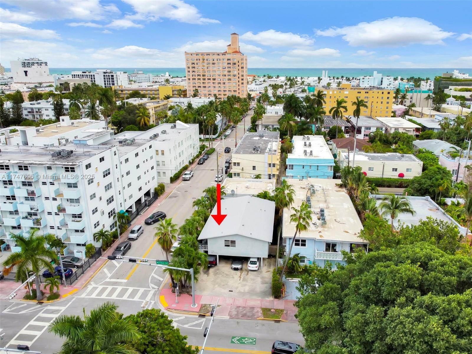 Property Photo: 759 Meridian Ave 3 FL 33139