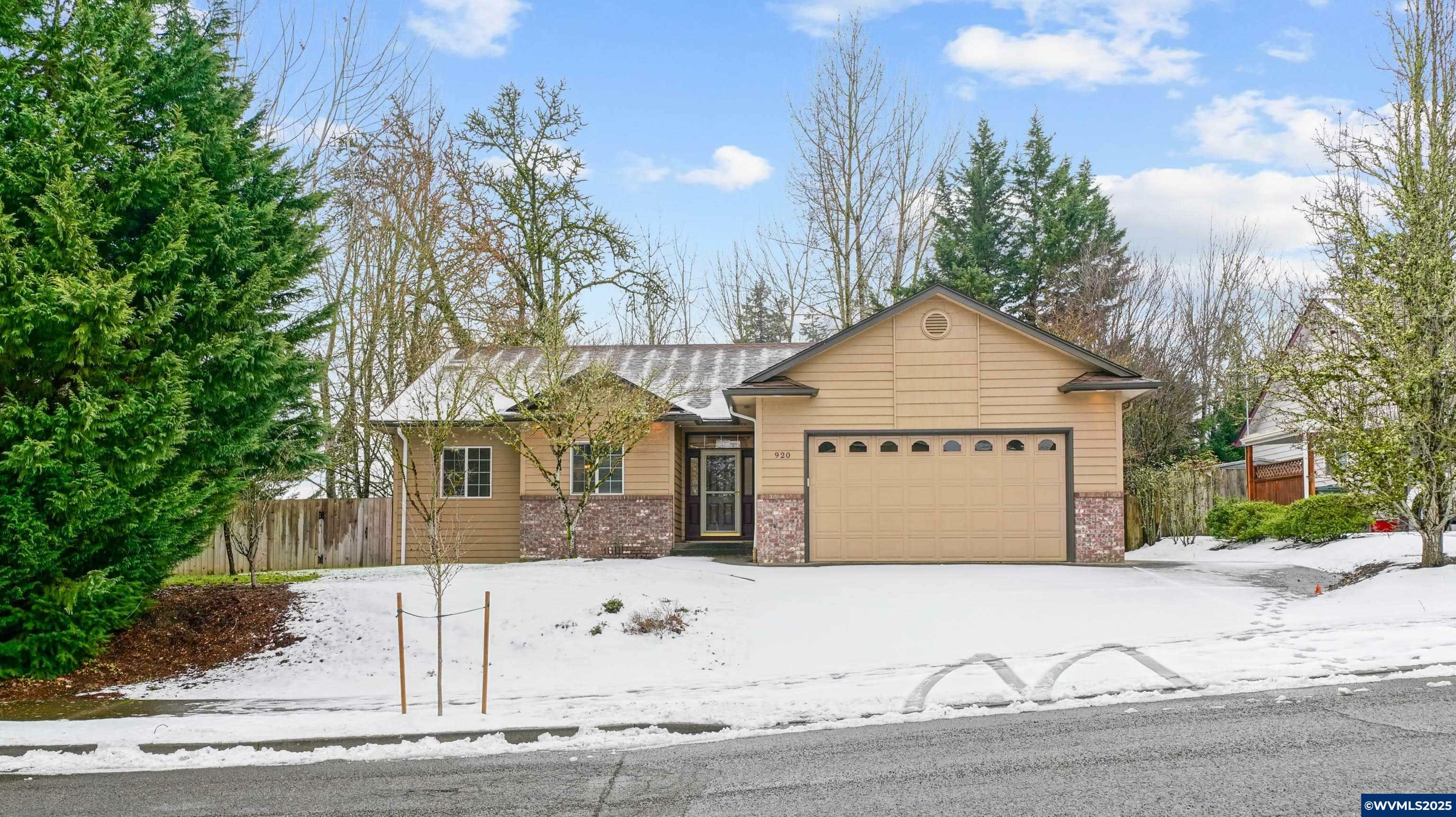 Property Photo: 920 Orchardview Av NW OR 97304