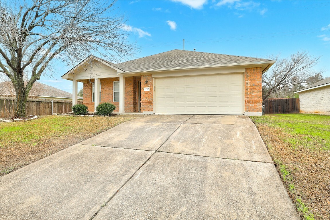 Property Photo:  1307 Ridgewood Drive  TX 78641 