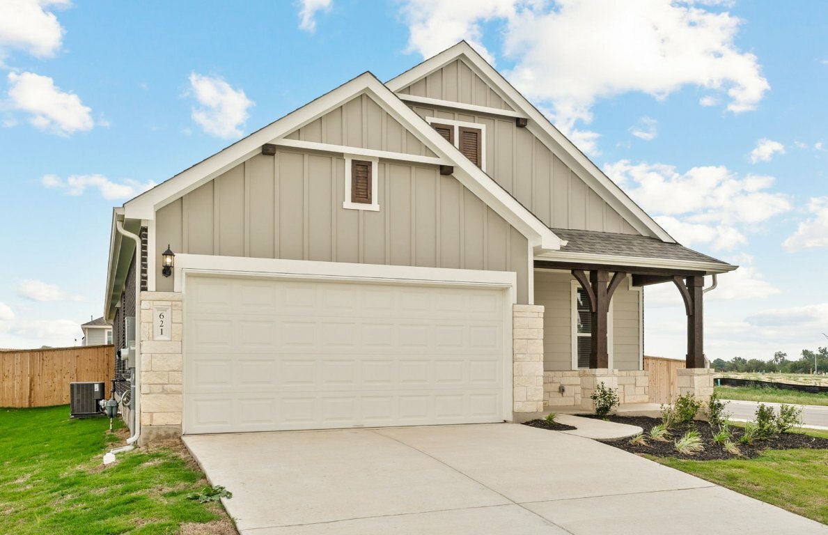Property Photo: 621 Scooter Street TX 78626