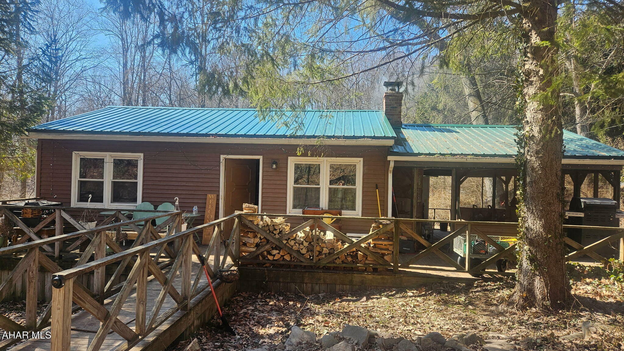 150 Poplar Lane  Crystal Spring PA 15536 photo