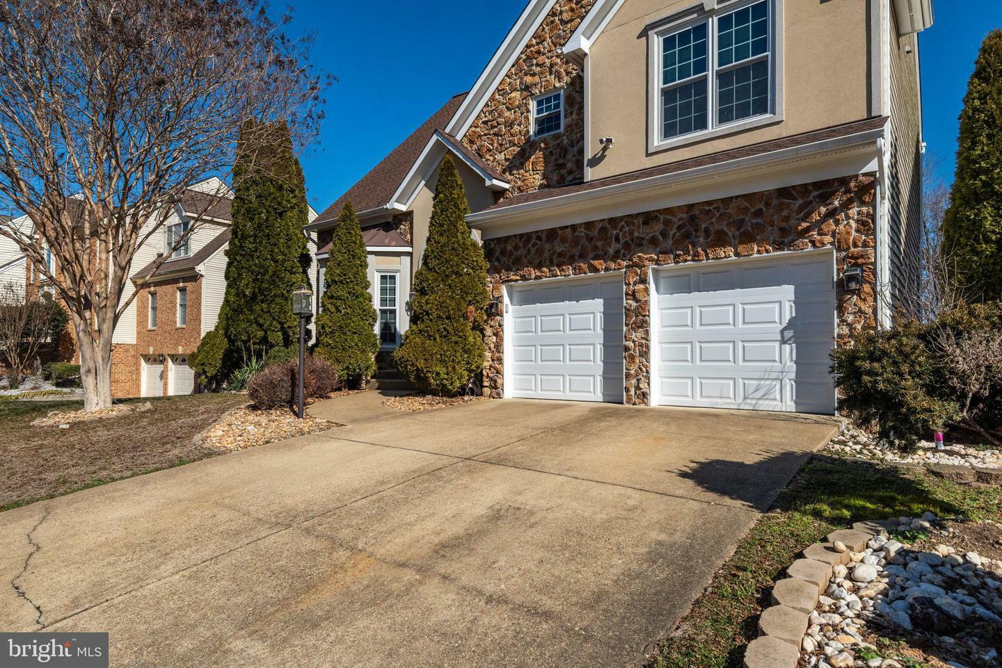 Property Photo:  13369 Potomac Path Drive  VA 22191 