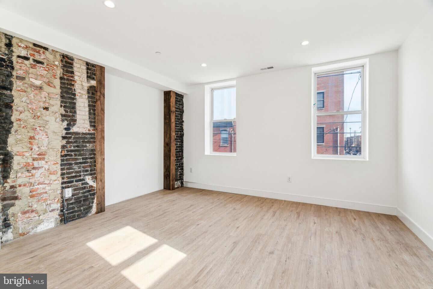 Property Photo:  1254 S 18th Street 56 1  PA 19146 