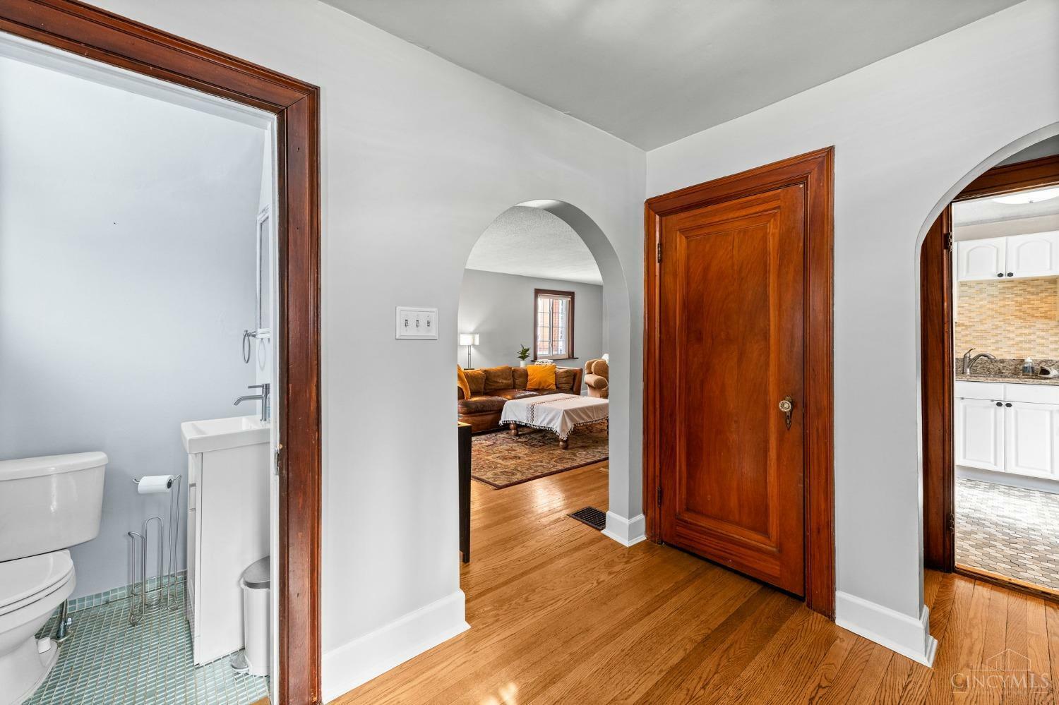 Property Photo: 3512 Linwood Avenue OH 45226