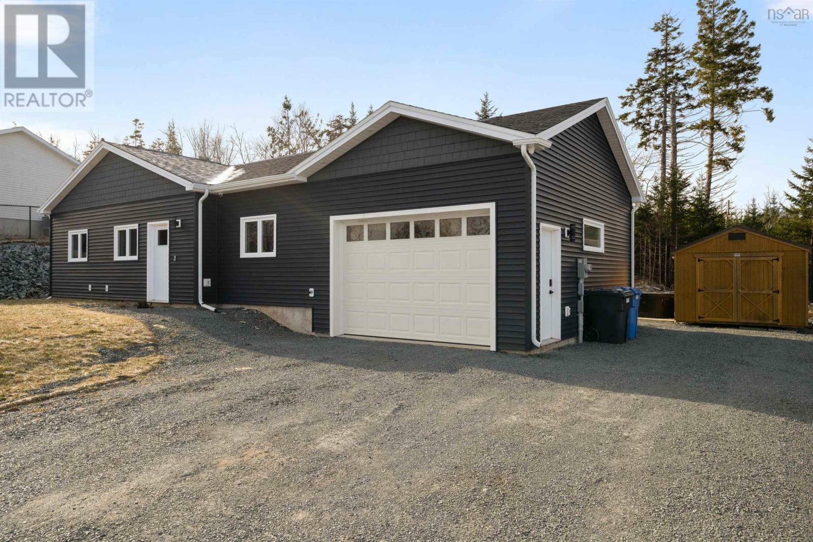 Property Photo:  31 Shelly Crescent  NS B0J 2L0 