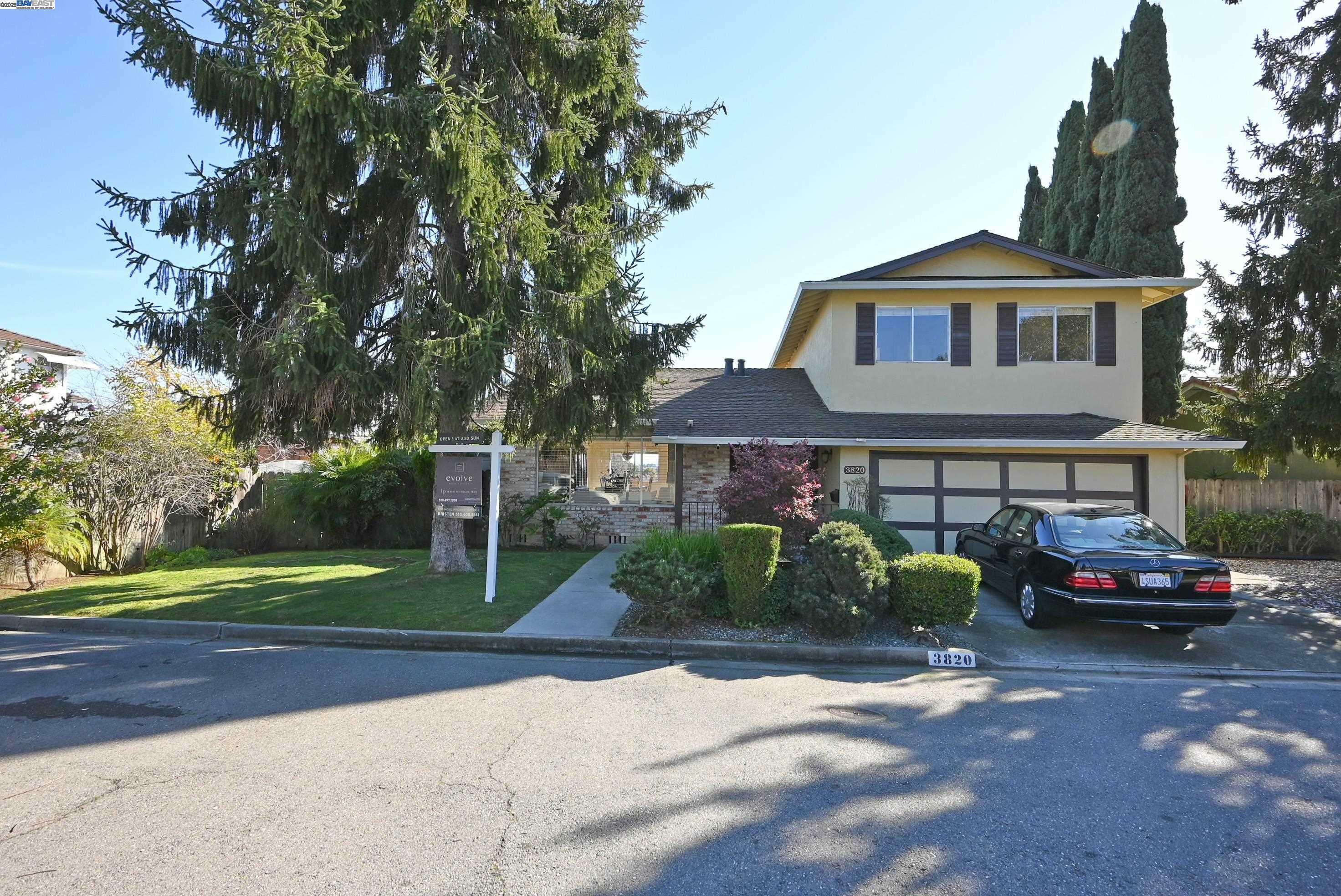 Property Photo:  3820 Almond Hill Pl  CA 94546 