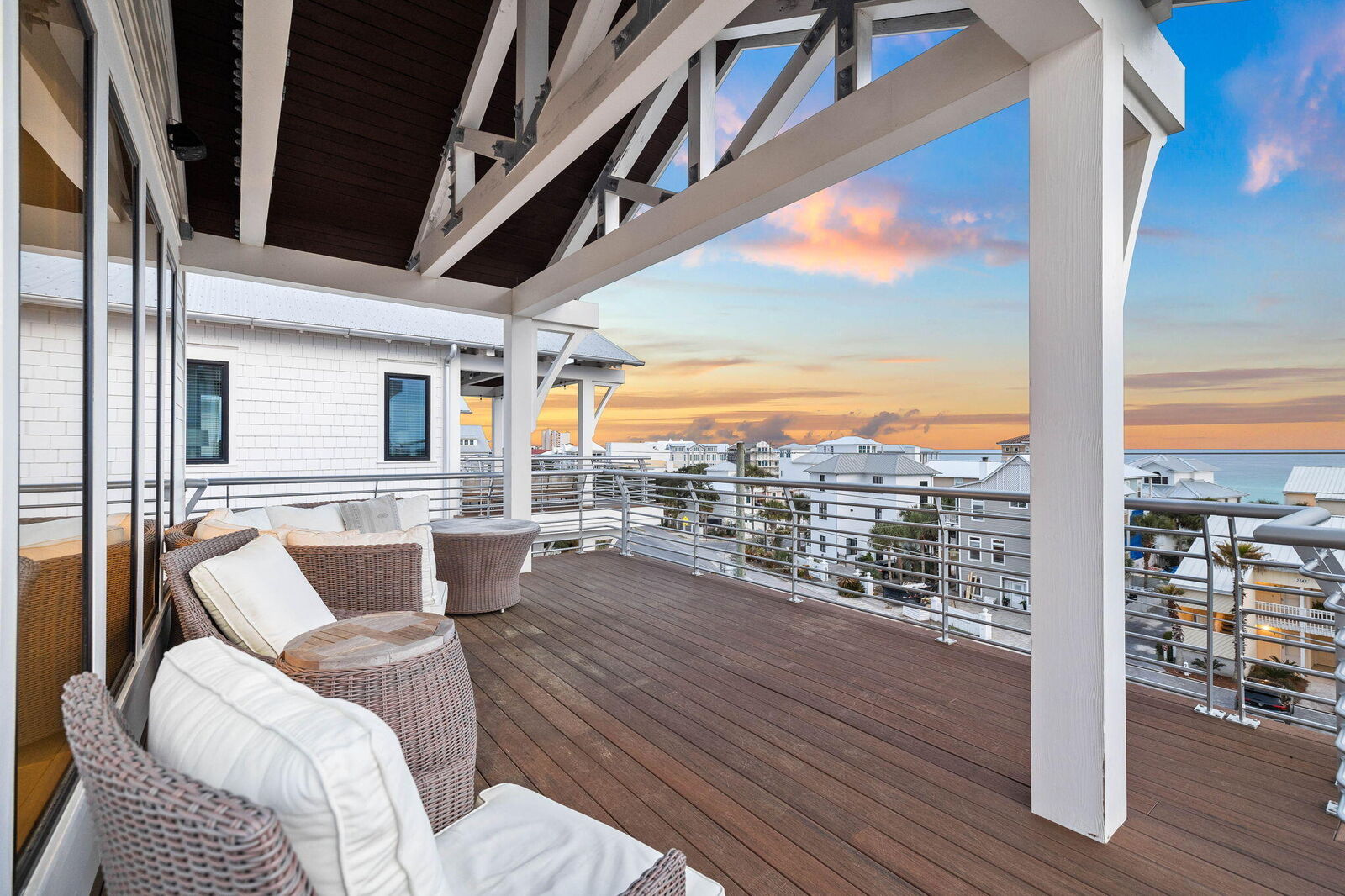 Property Photo: 3325 E County Hwy 30A FL 32459