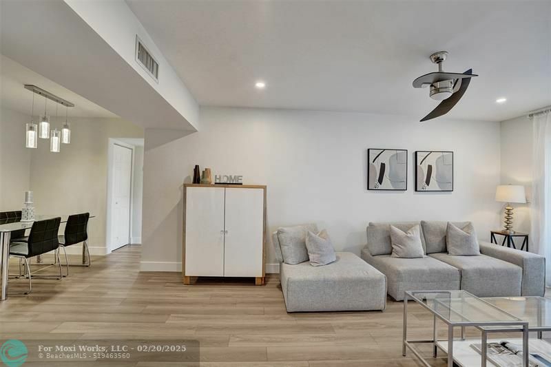 Property Photo:  480 NW 20th Street 303  FL 33431 