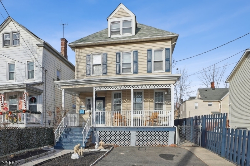 Property Photo:  443 Alden St  NJ 07050 