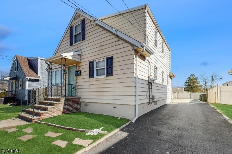 Property Photo:  1881 Paterson St  NJ 07065 