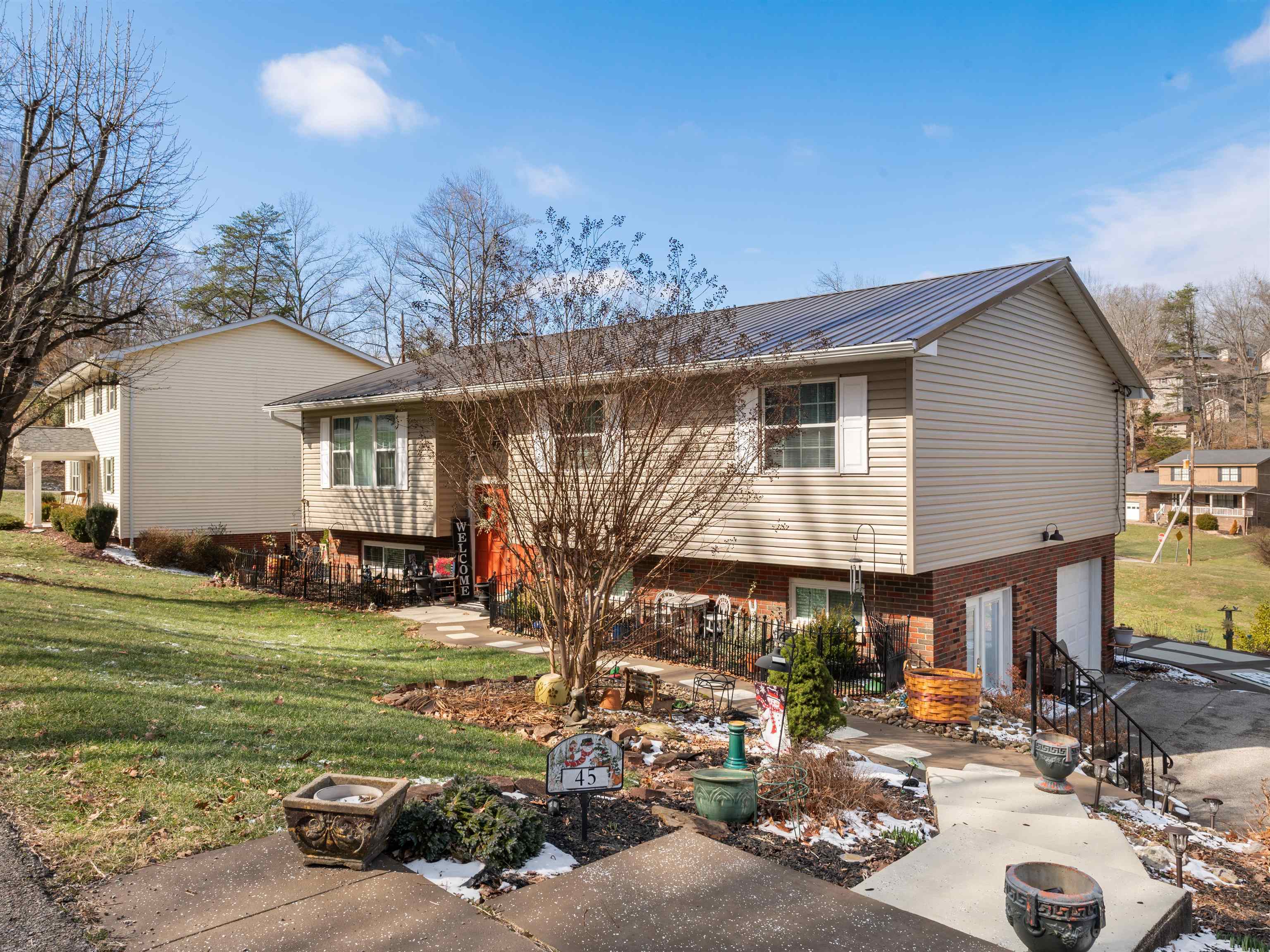 Property Photo:  45 Sauk Court  WV 25705 