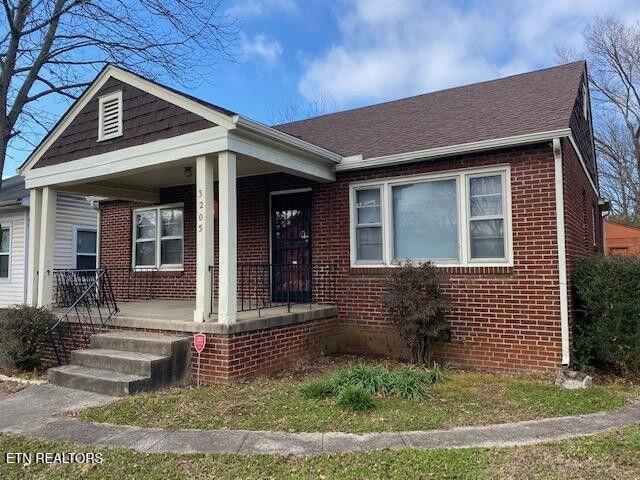 Property Photo: 3205 Martin Luther King Jr Ave TN 37914