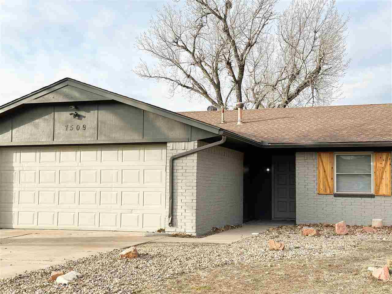 Property Photo:  7509 NW Welco Ave  OK 73505 