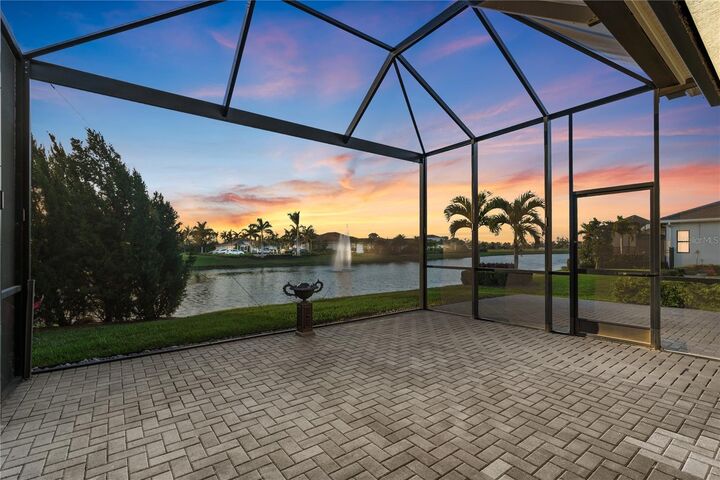 Property Photo:  5074 Surfside Circle  FL 34211 