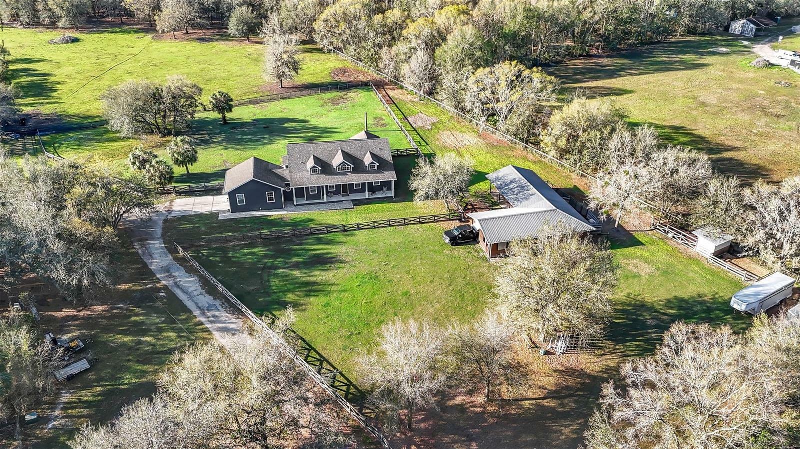 Property Photo: 10946 Gun Dog Way FL 33547