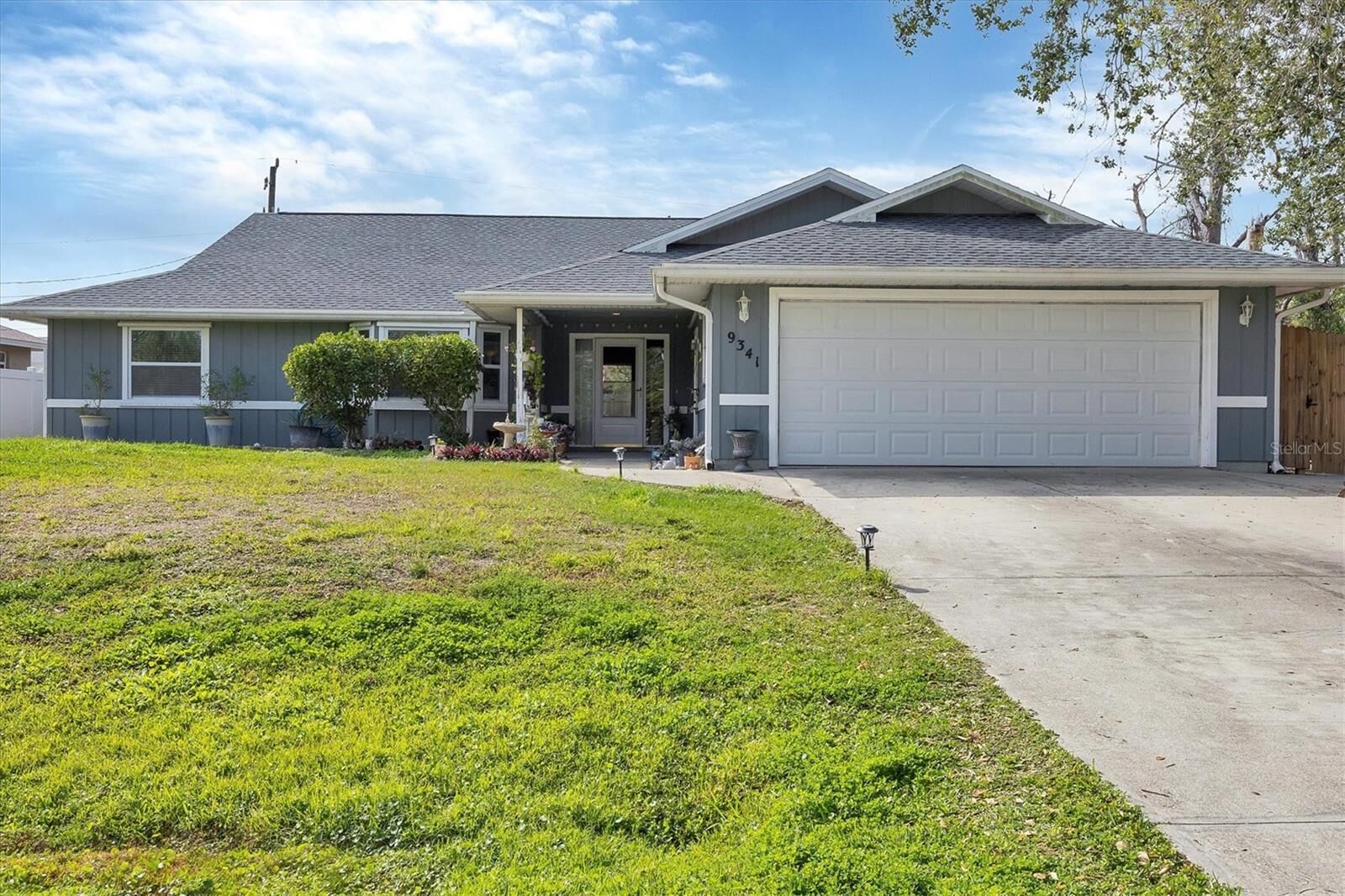 Property Photo:  9341 Oceanspray Boulevard  FL 34224 