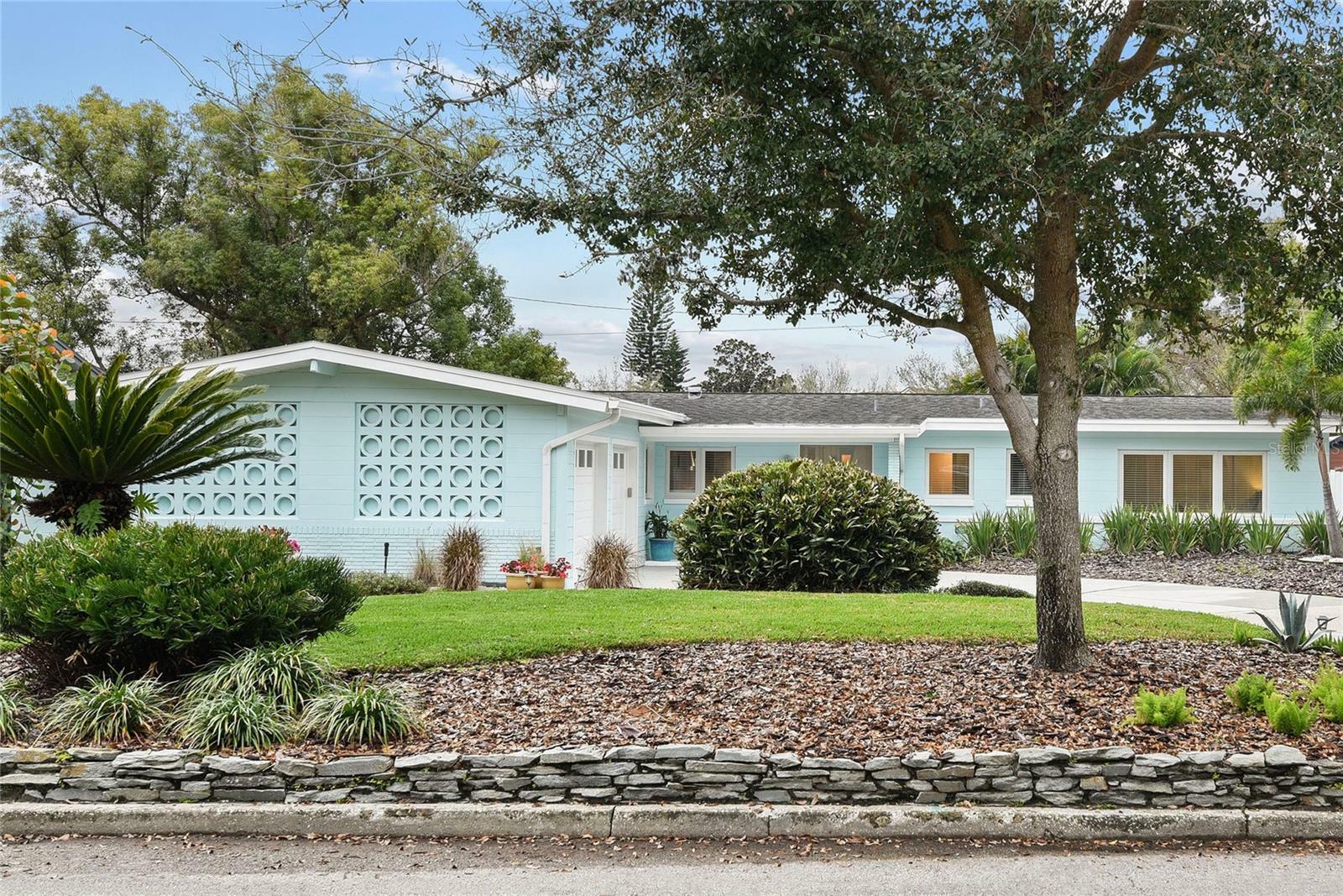 Property Photo:  625 Worthington Drive  FL 32789 