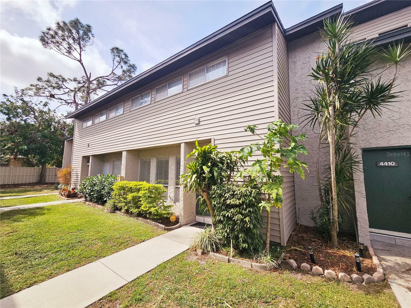 Property Photo: 4412 Sandner Drive 4412 FL 34243