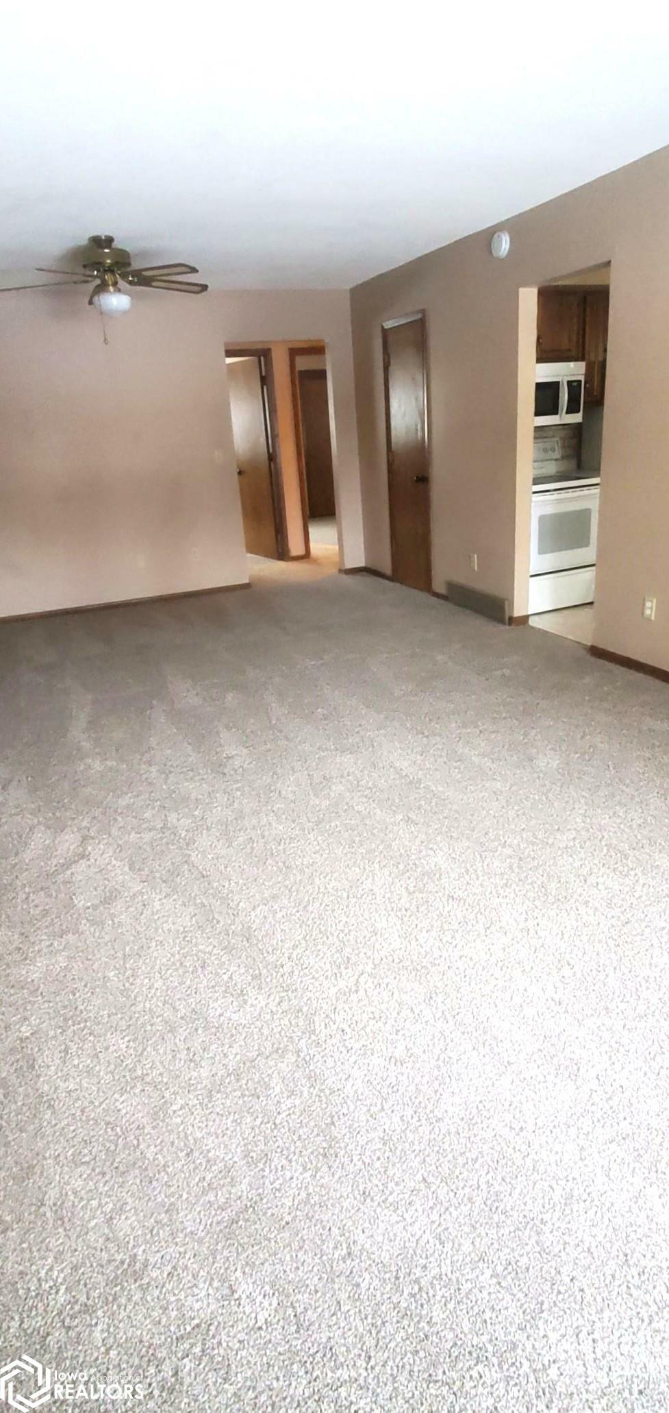Property Photo: 2307 Maple Boulevard IA 50158