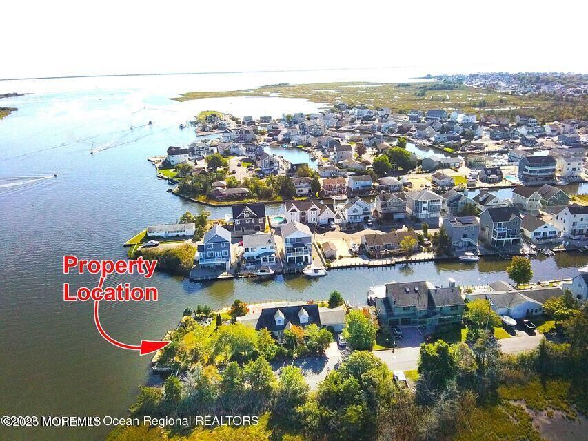 Property Photo:  825 Oxgoose Drive  NJ 08734 