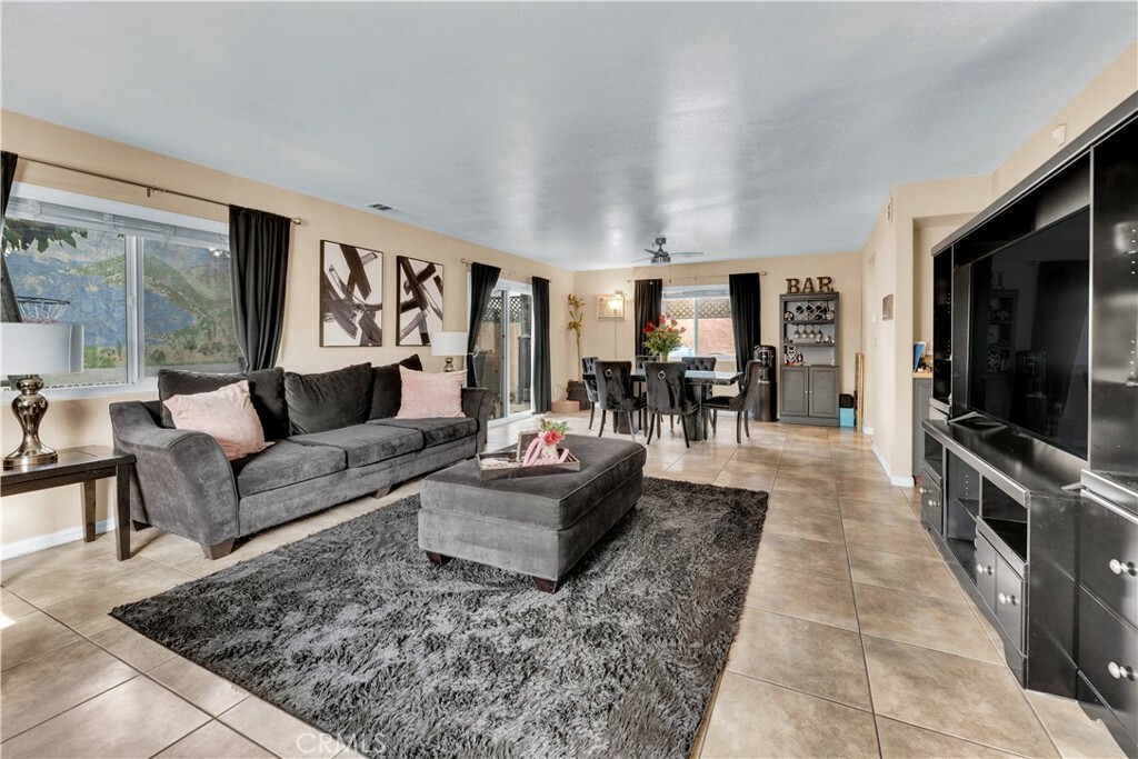 986 W Oliver Street  San Pedro CA 90731 photo