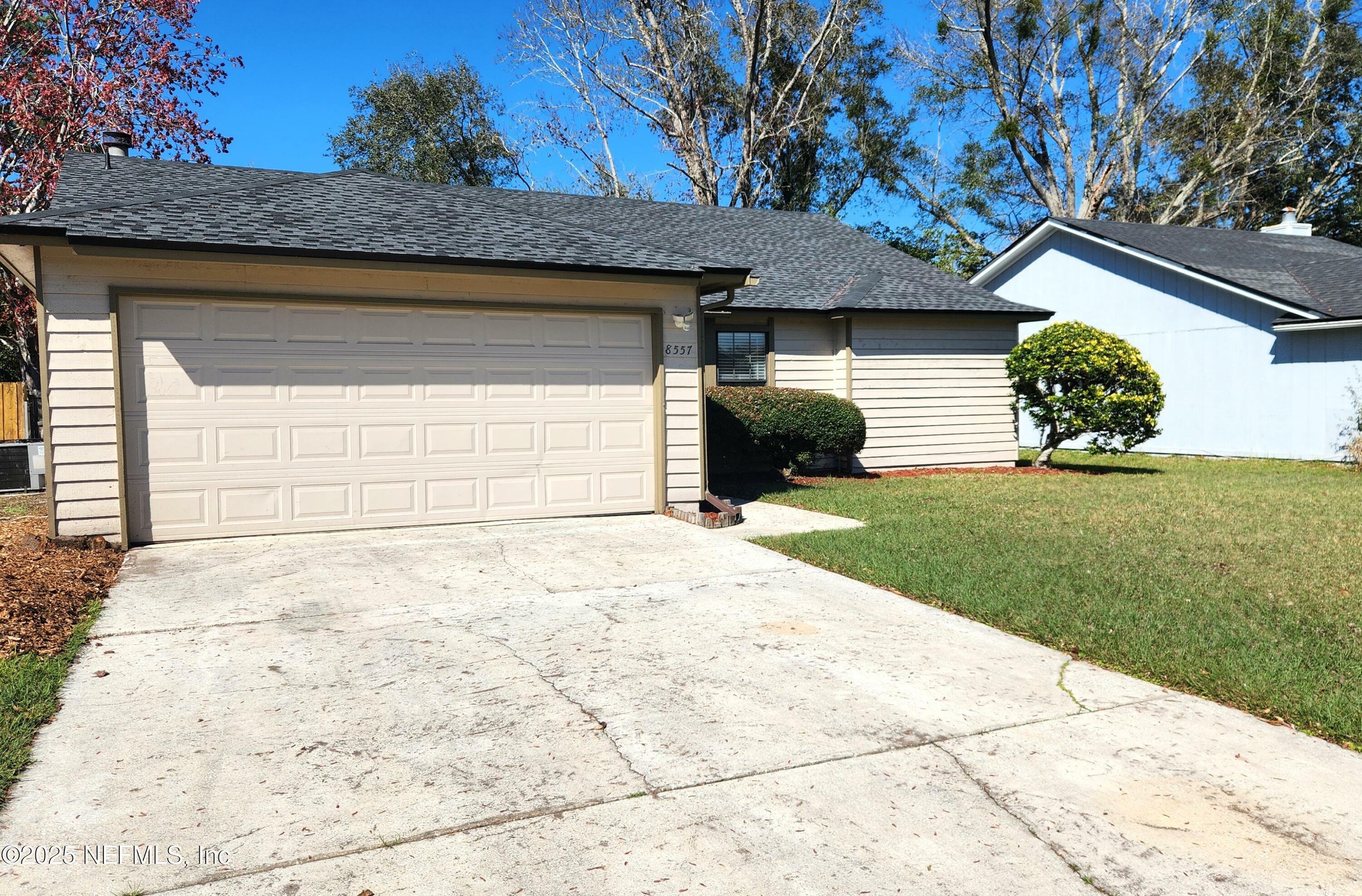 Property Photo:  8557 Moss Pointe Trail  FL 32244 